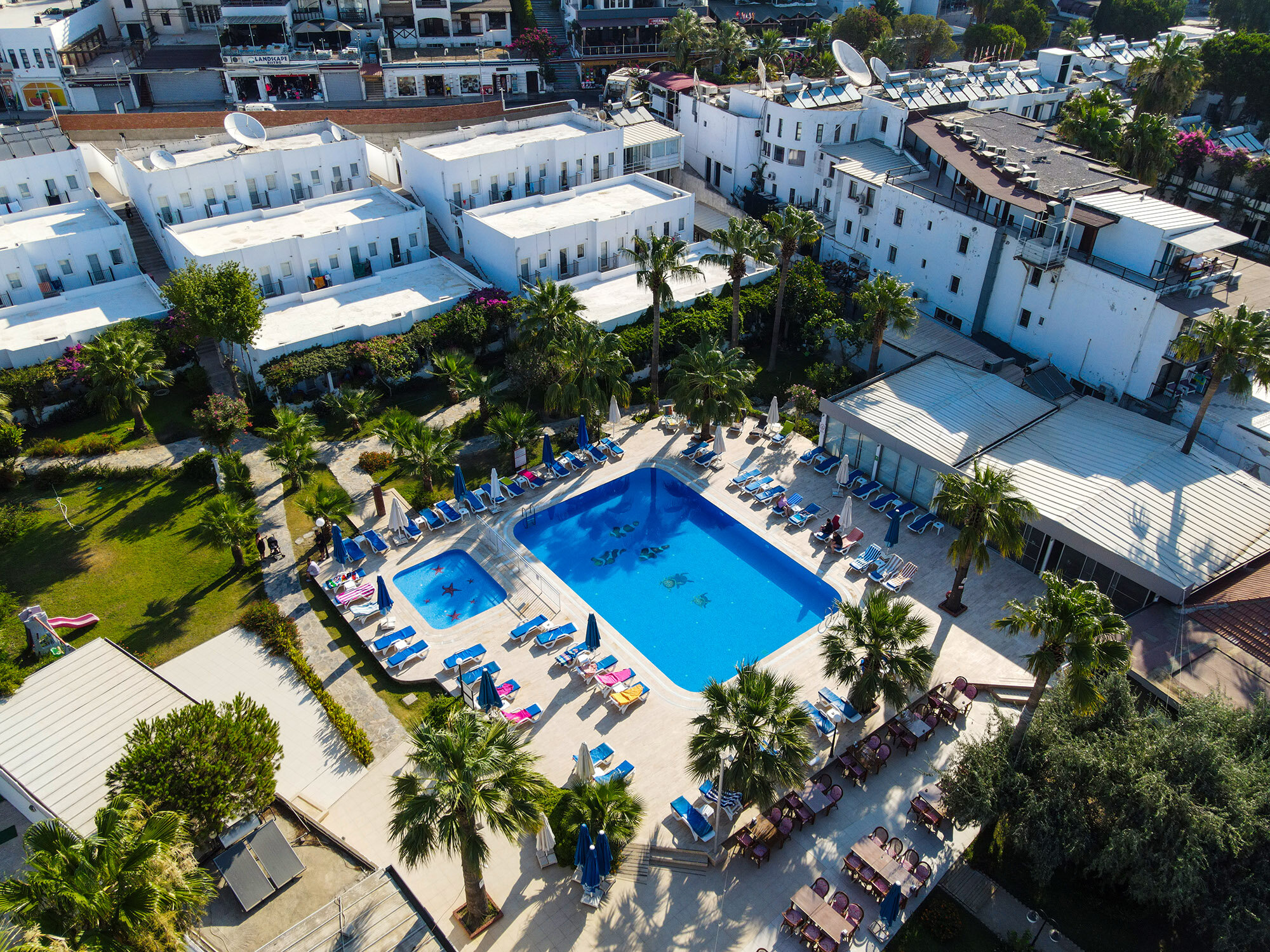 Nagi Beach Hotel · 2