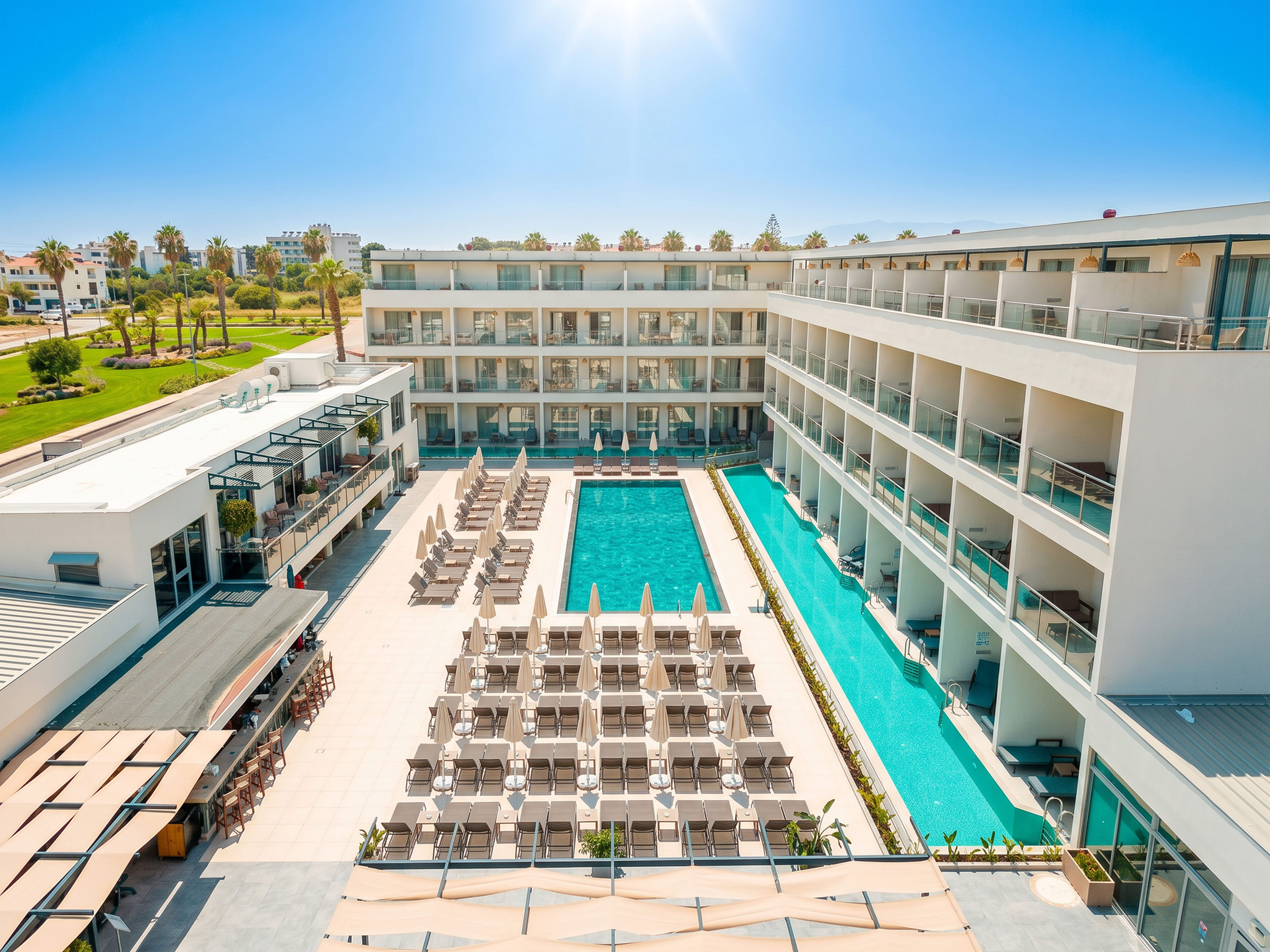 Victoria Princess Hotel +16