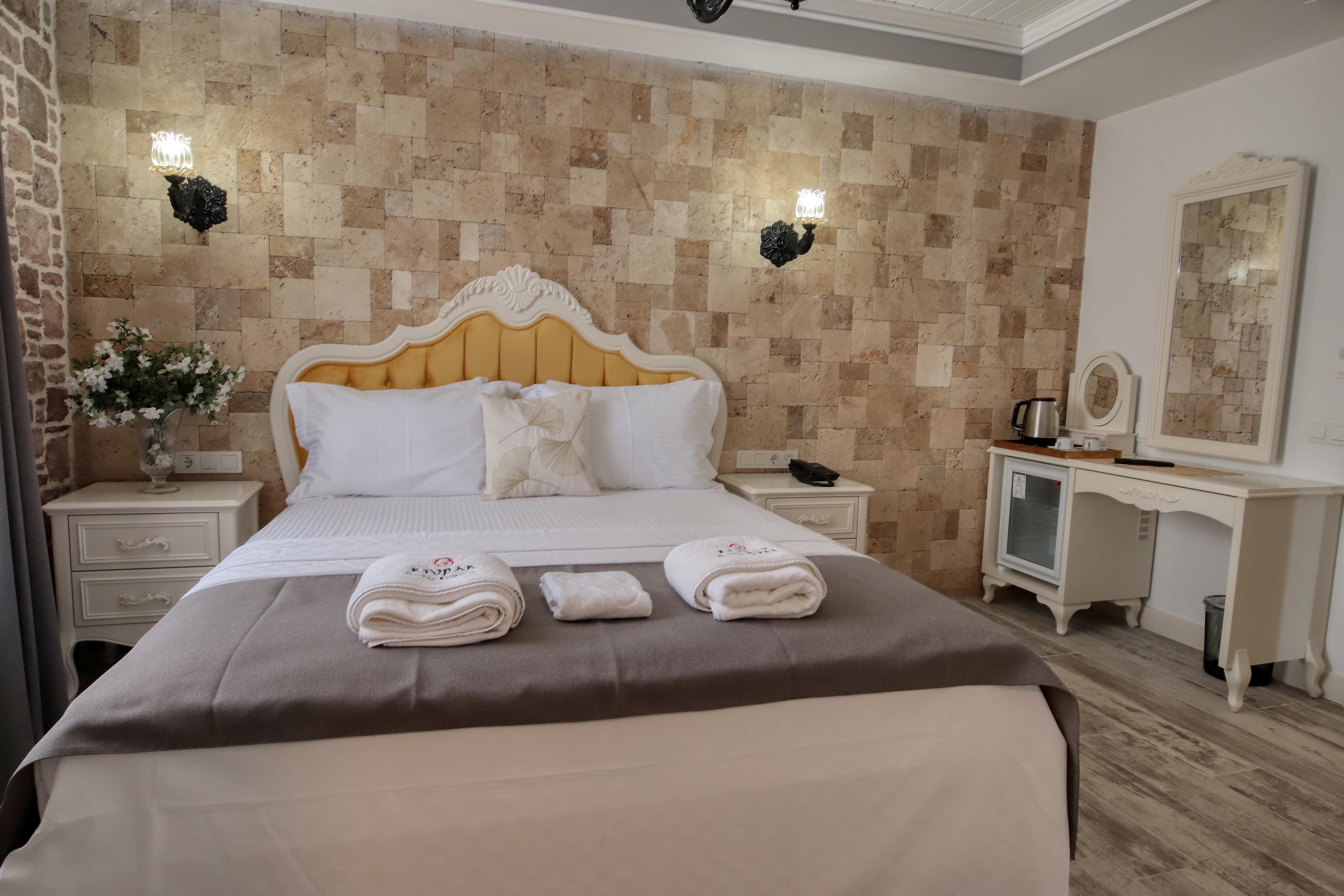 Deluxe Oda Manzarasız Balkonsuz