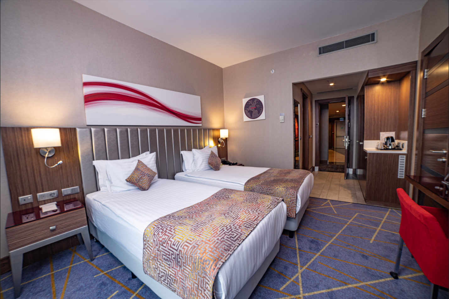 Ramada By Wyndham İstanbul Alibeyköy · 9