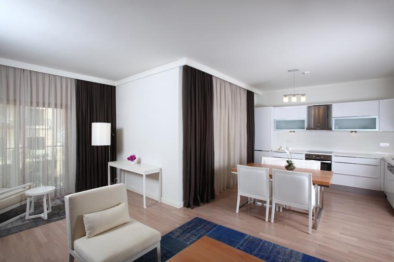 Sundance Suites Hotel & Spa