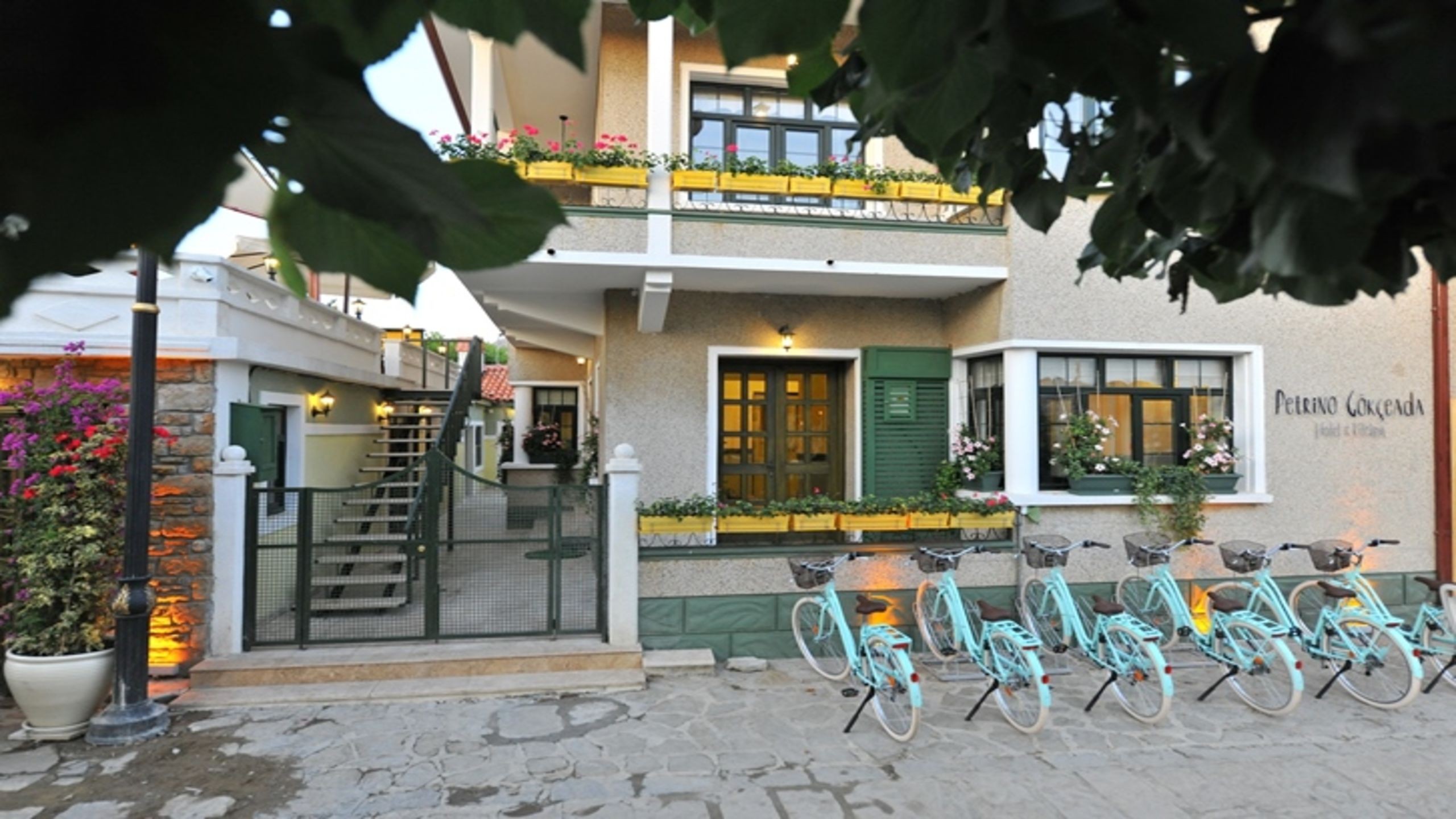 Petrino Gökçeada Hotel