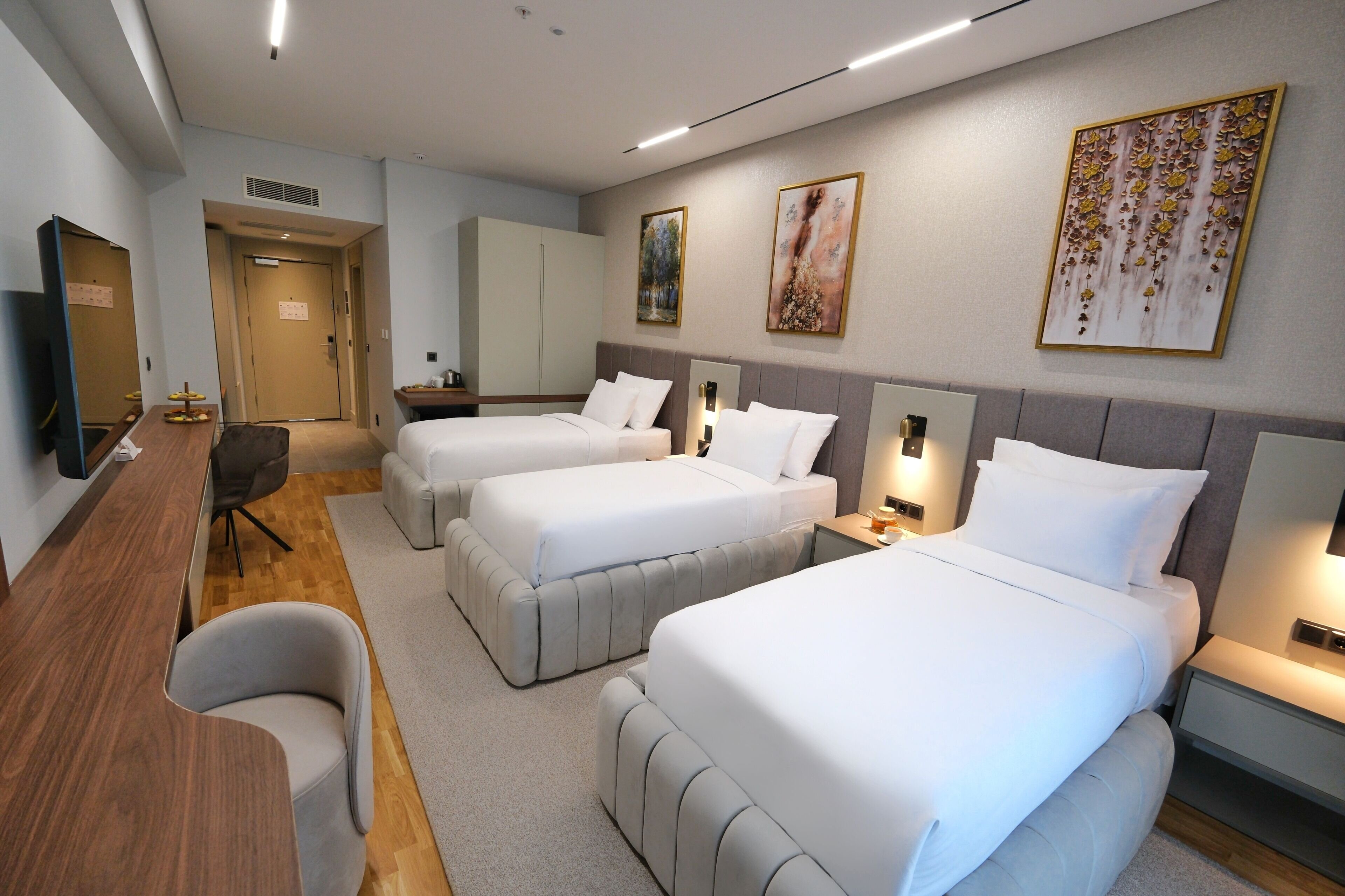 Deluxe Triple Room
