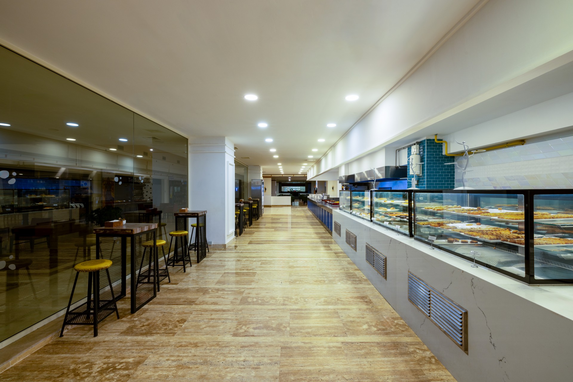 Crystal Admiral Resort Suites & Spa