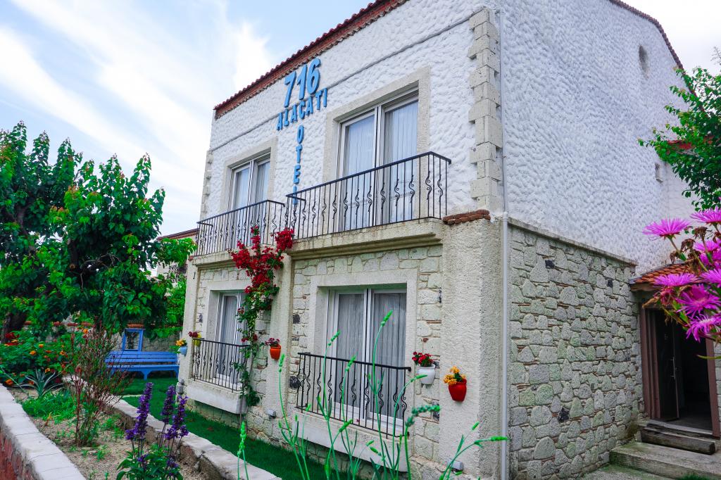 716 Alaçatı Otel