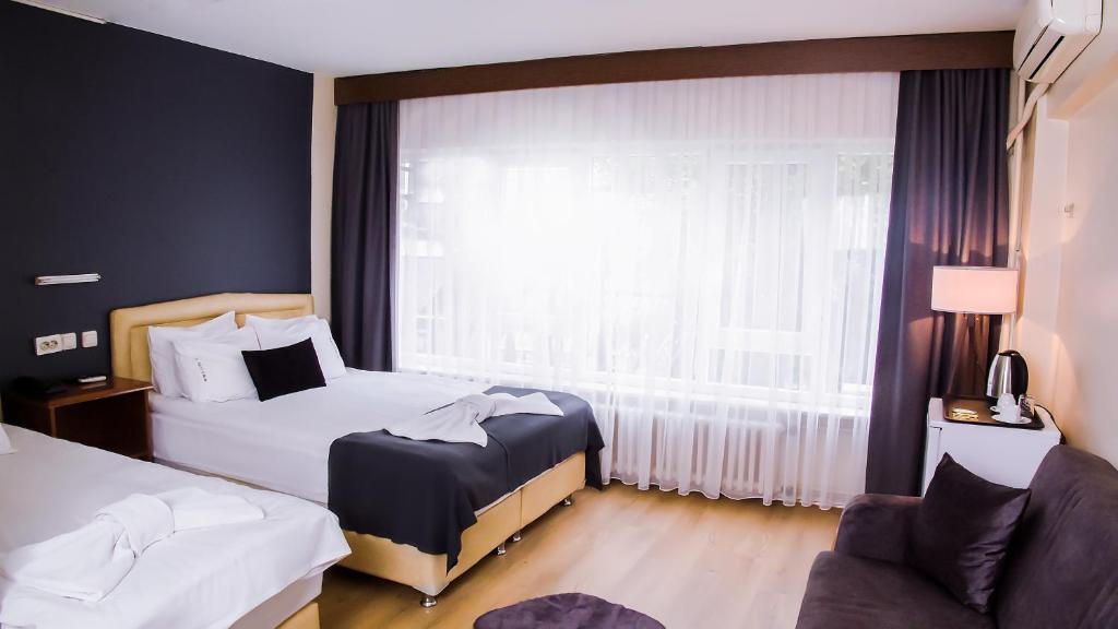 Standard Room (3 Person)