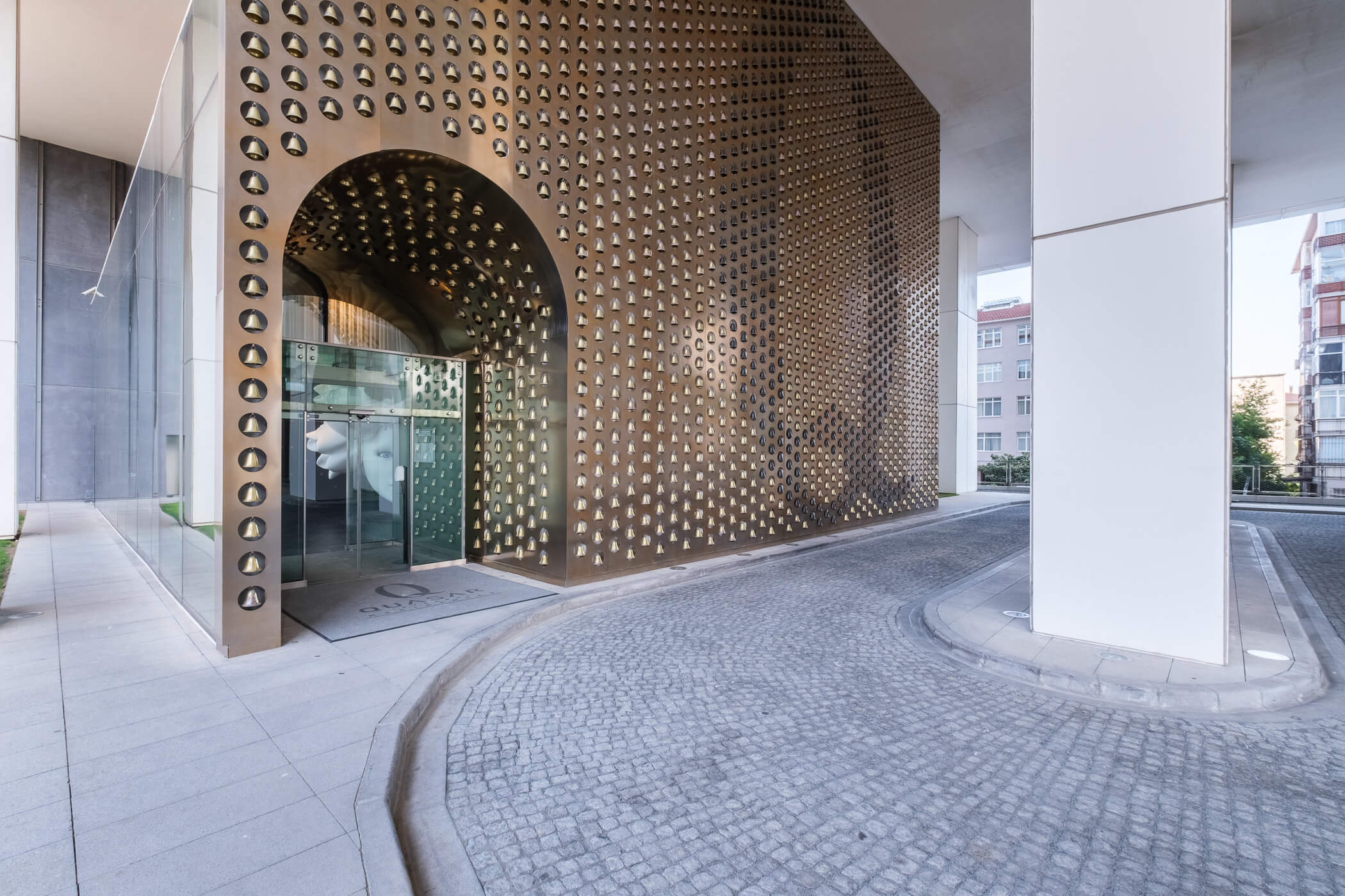 Quasar Residence By Newinn