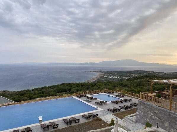 Assos Karadut Taş Otel