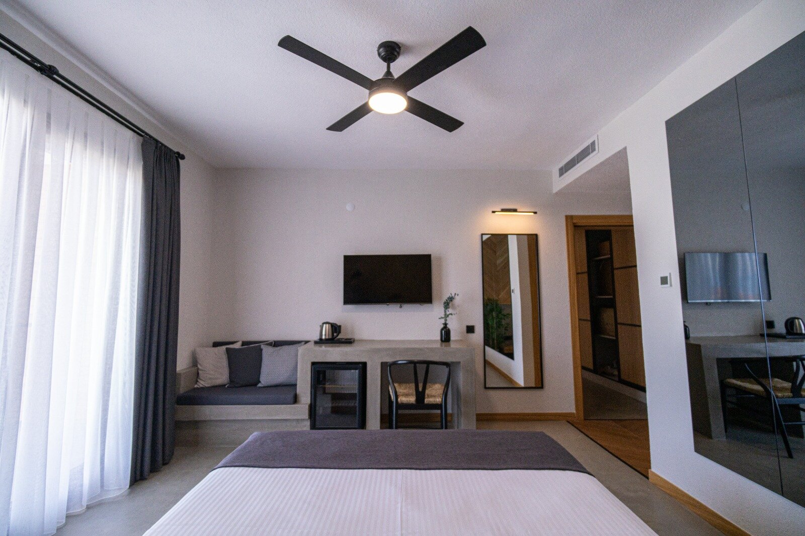 Leone Cunda Edition Otel (+12)