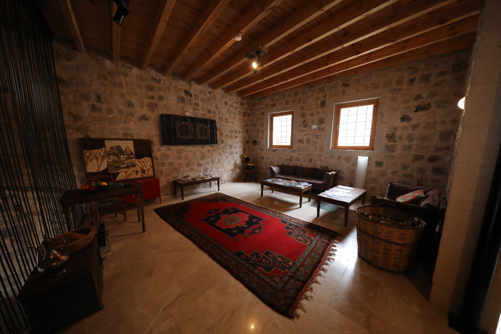 Helike Cave Suites galeri 8
