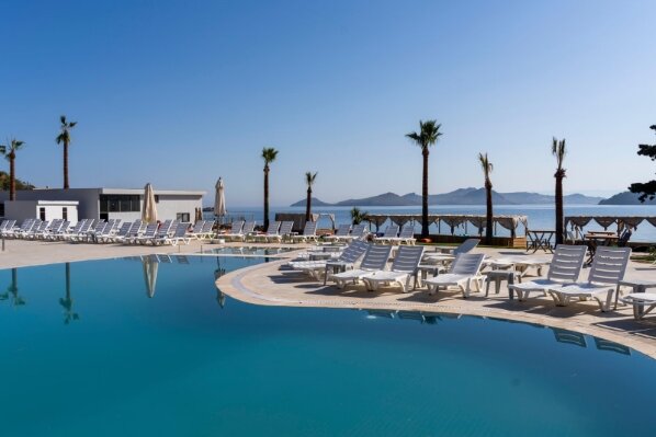 Veluna Beach Resort