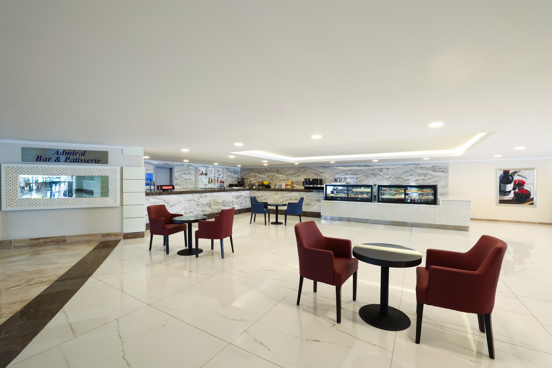 Crystal Admiral Resort Suites & Spa