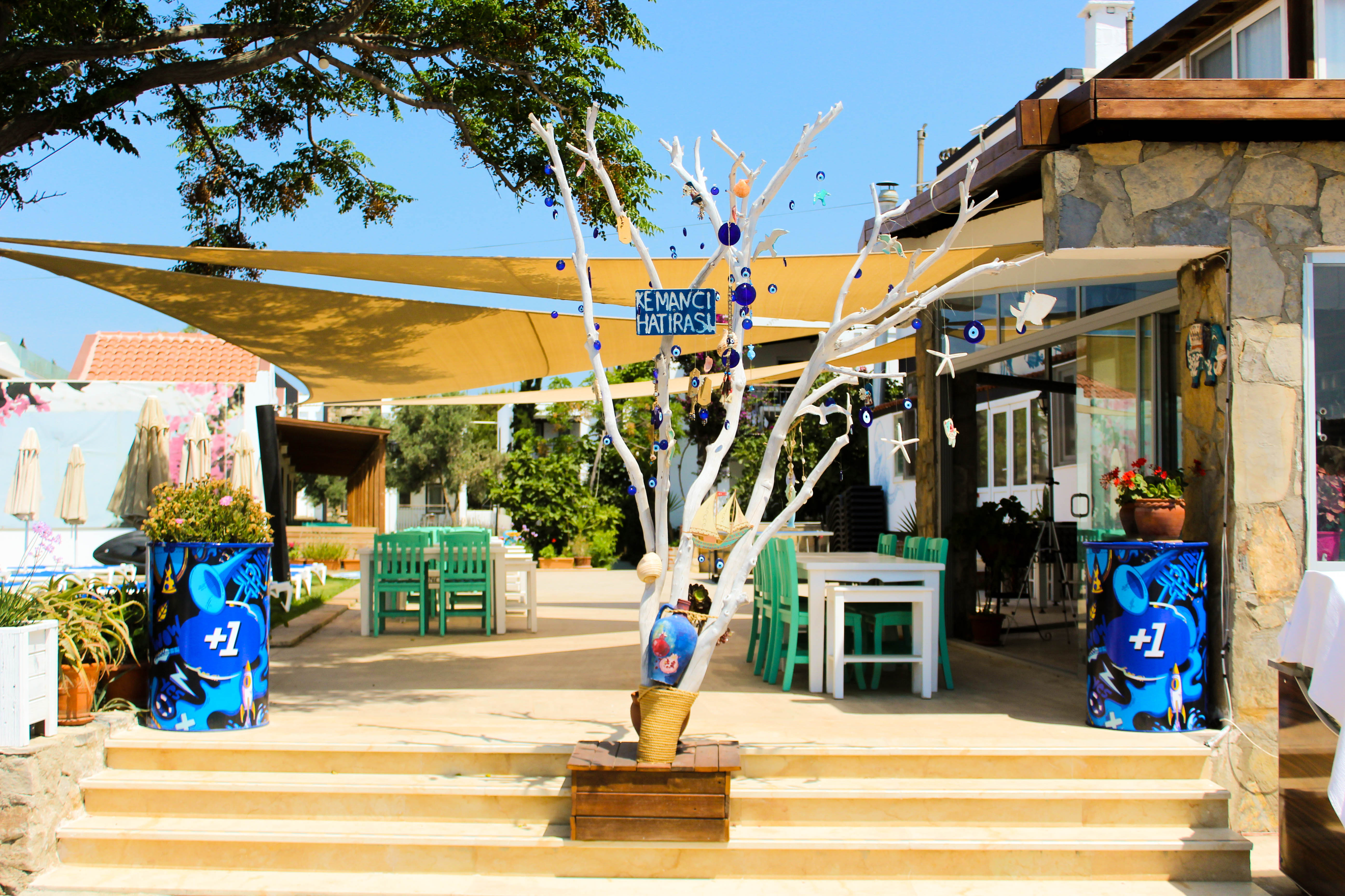 Kemanci Apart Restaurant Beach