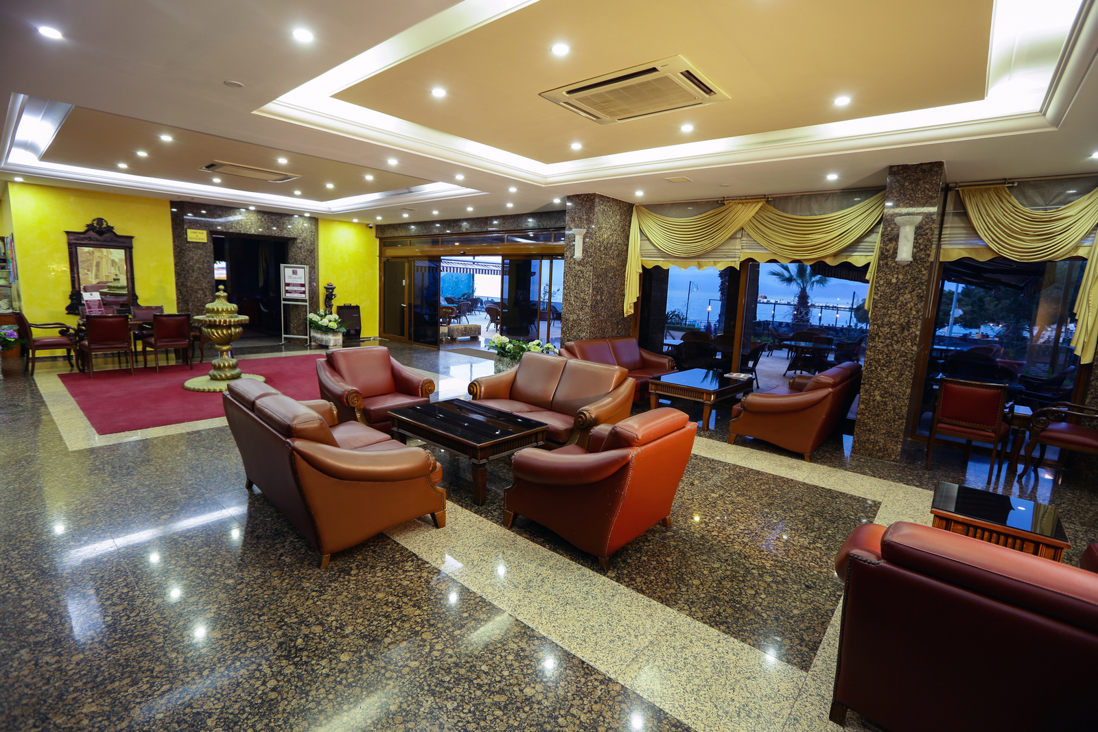 Kayhanbey Hotel