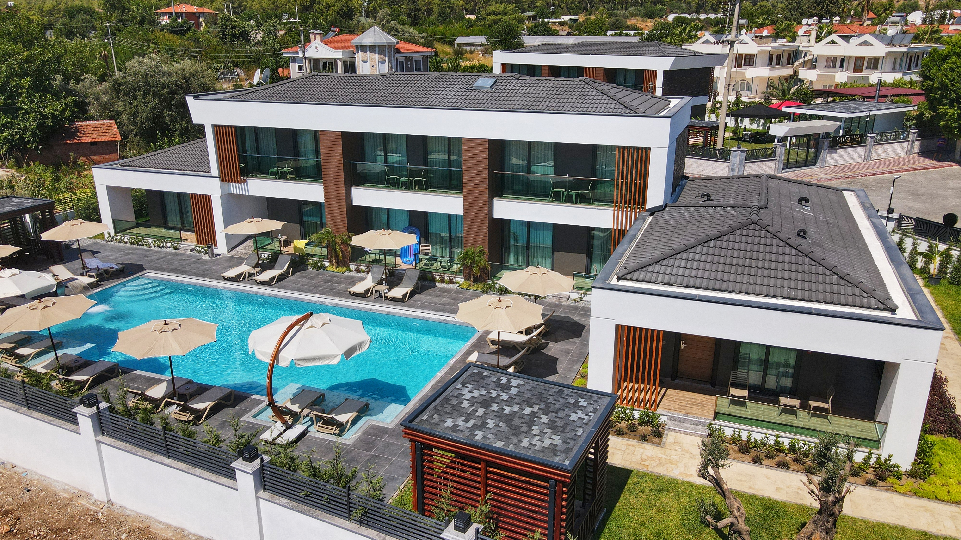 Güven Park Residence & Hotel