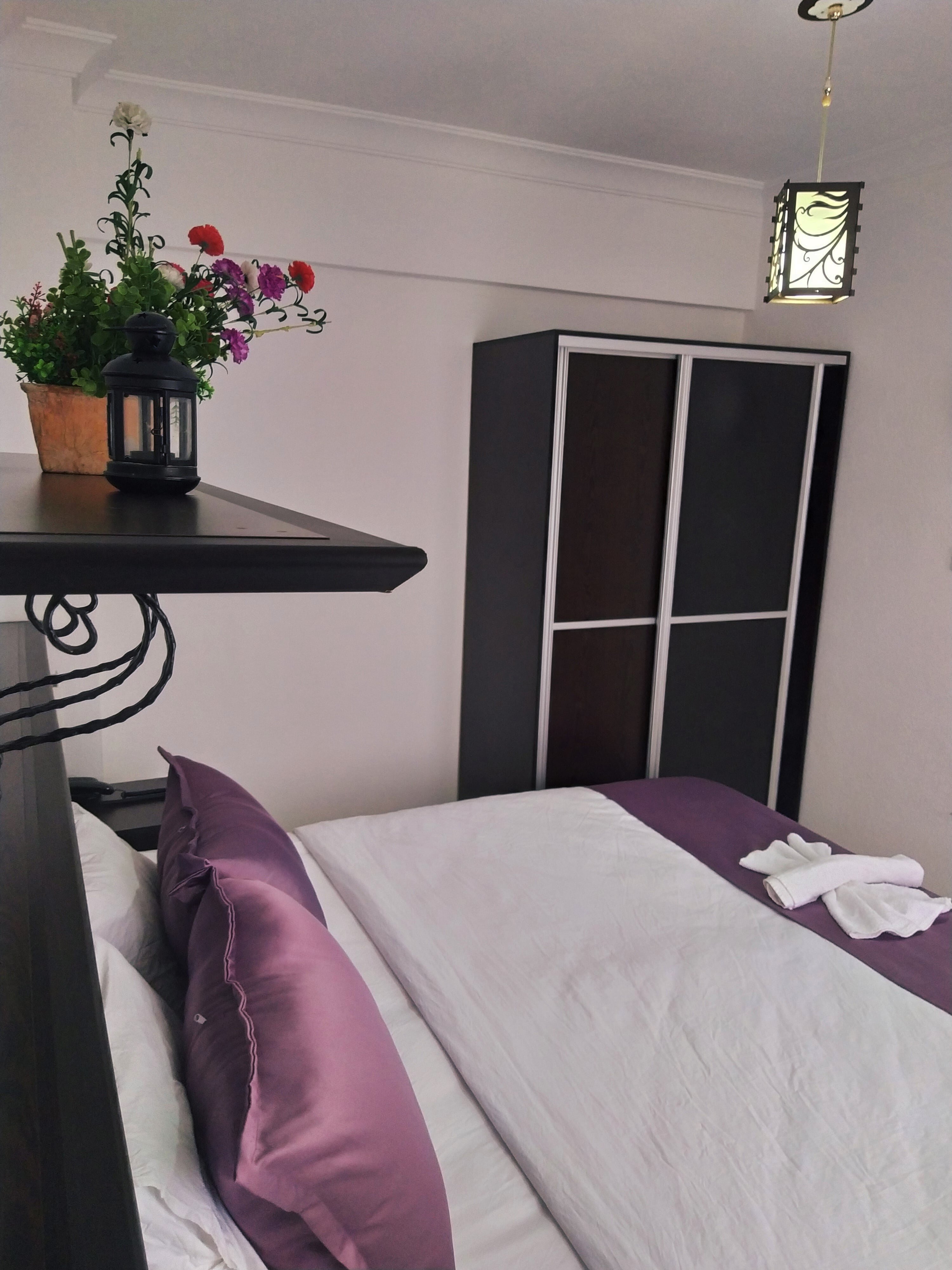 Yeni Bademli Konuk Evi Rezervasyon