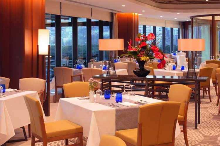 Mövenpick Hotel İstanbul Golden Horn