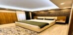 King Studio Apartment with Balcony & River View Görseli