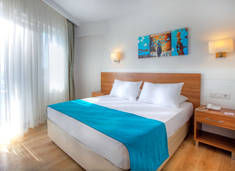 Grand Park Lara Hotel Family Deluxe Oda
