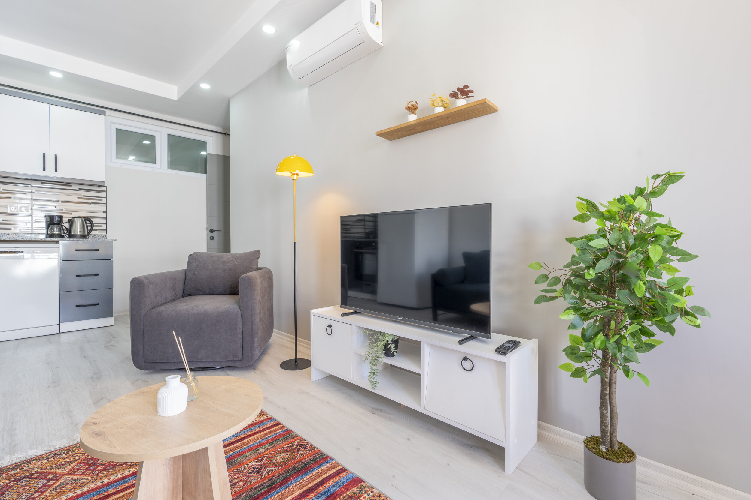 Elissa Home