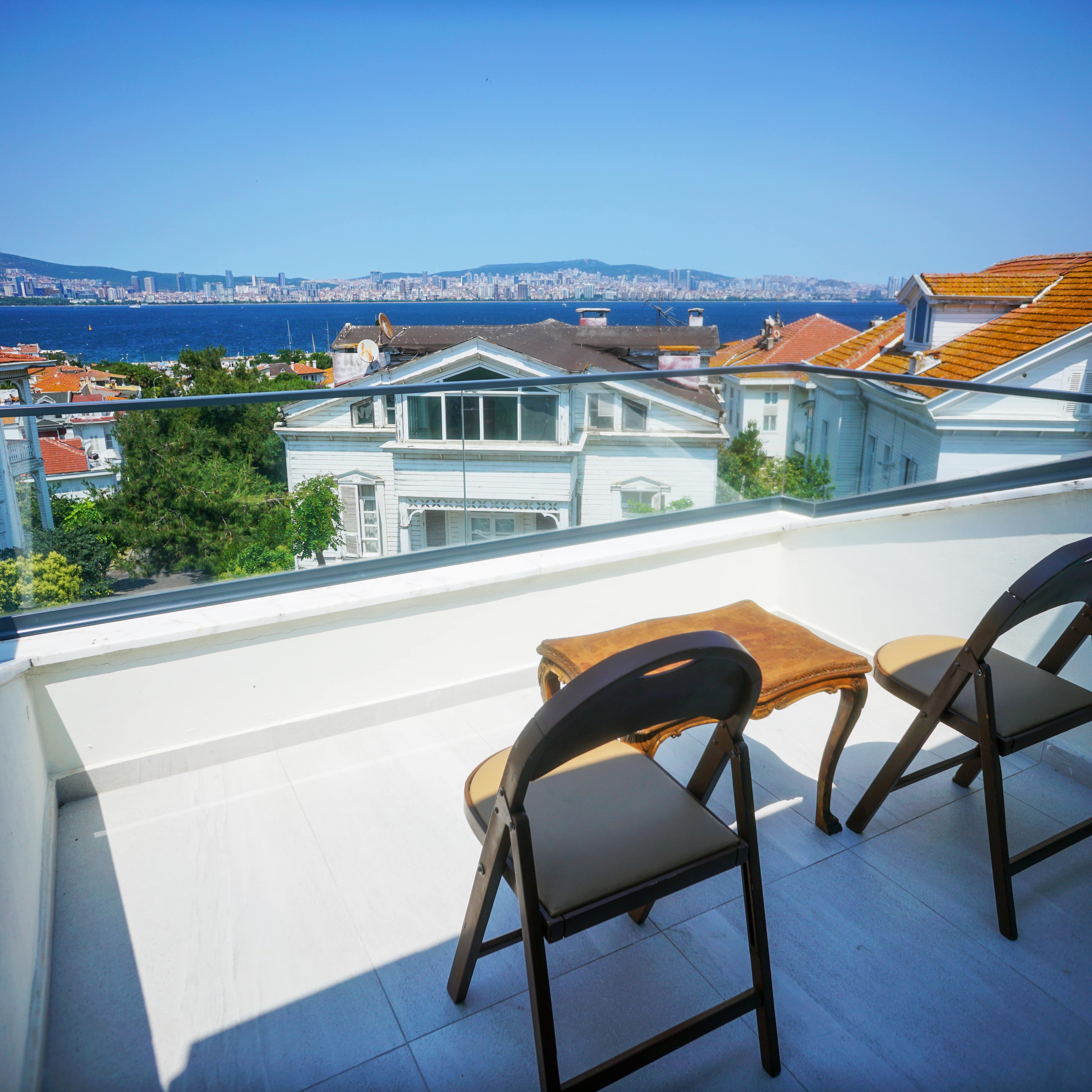 Suit Teraslı Deniz Manzaralı