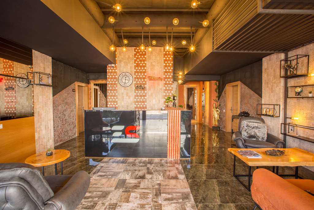 Elanis Suites Hotel