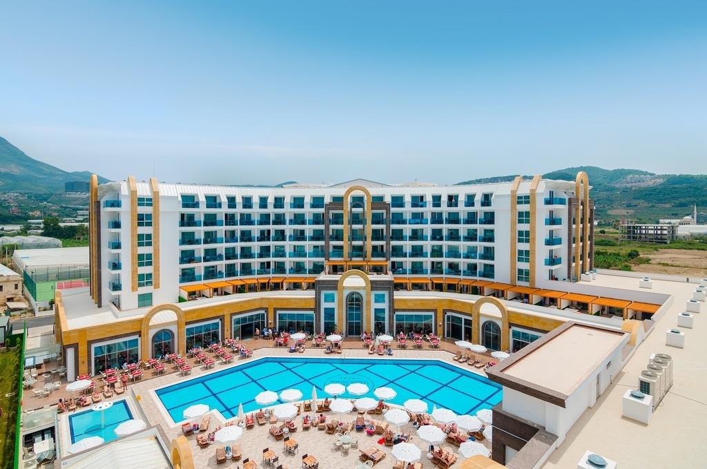 The Lumos Deluxe Resort Hotel & Spa