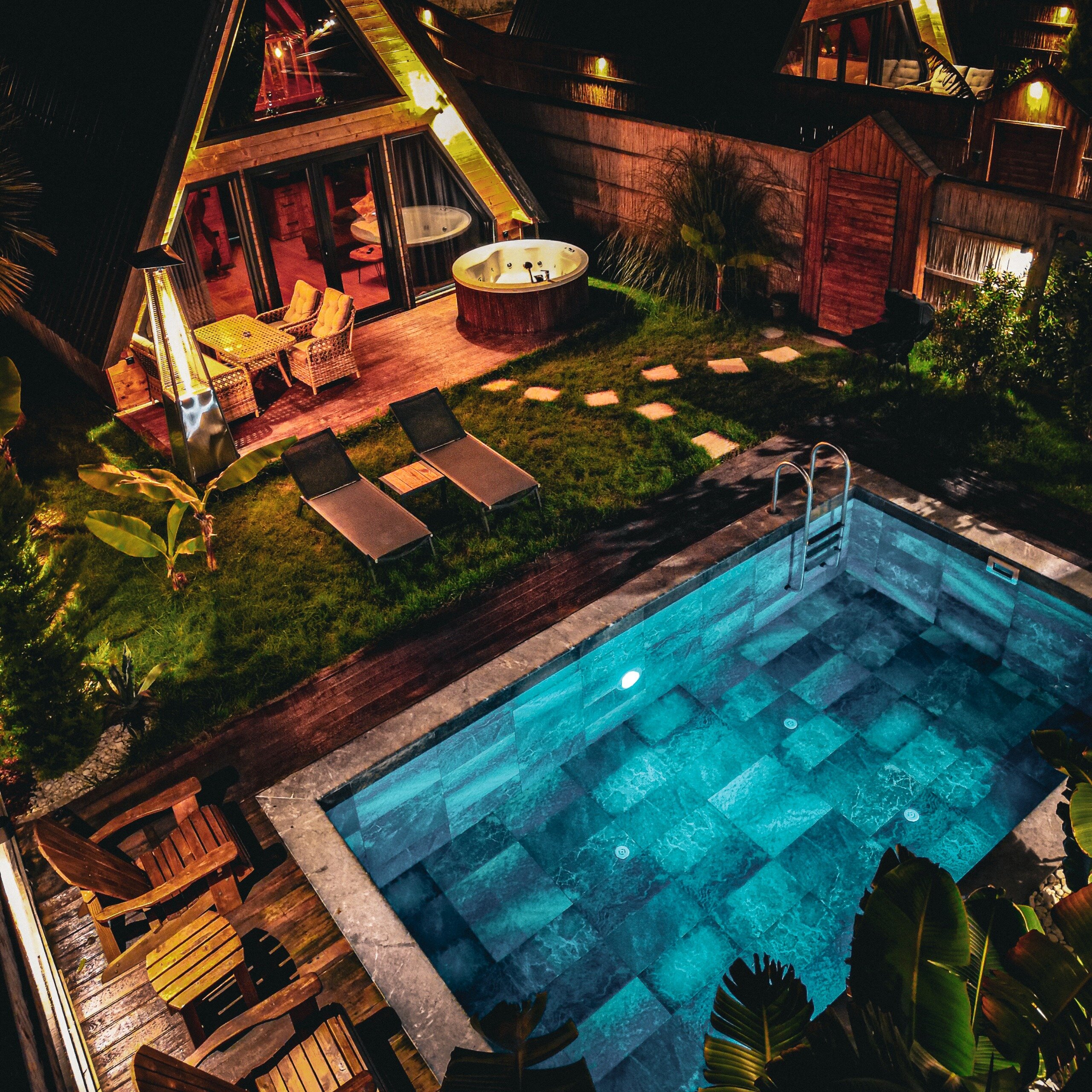 Premium Isıtmalı Havuzlu Bungalov