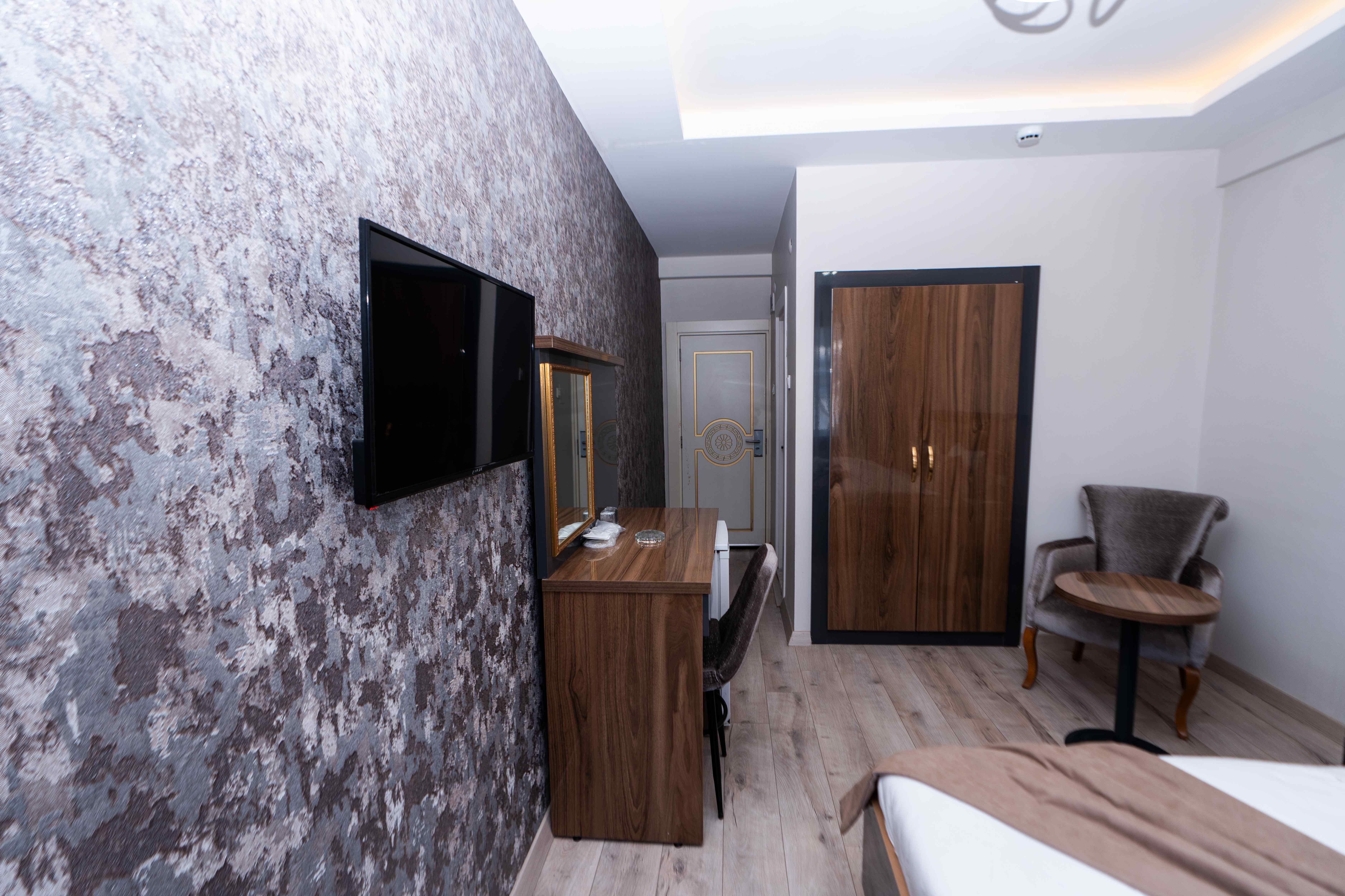 Grand Diamond Hotel · 15