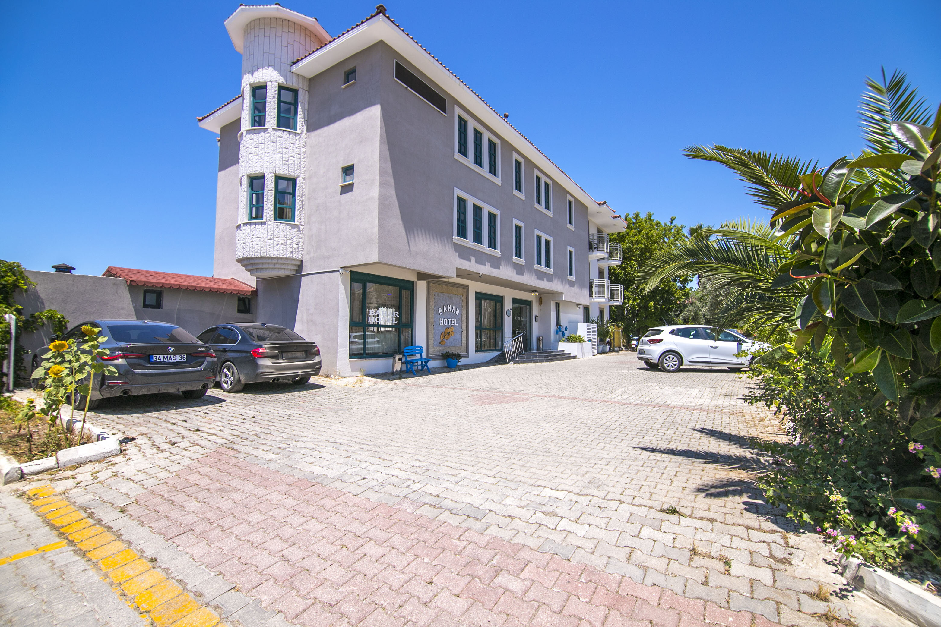 Bahar Hotels