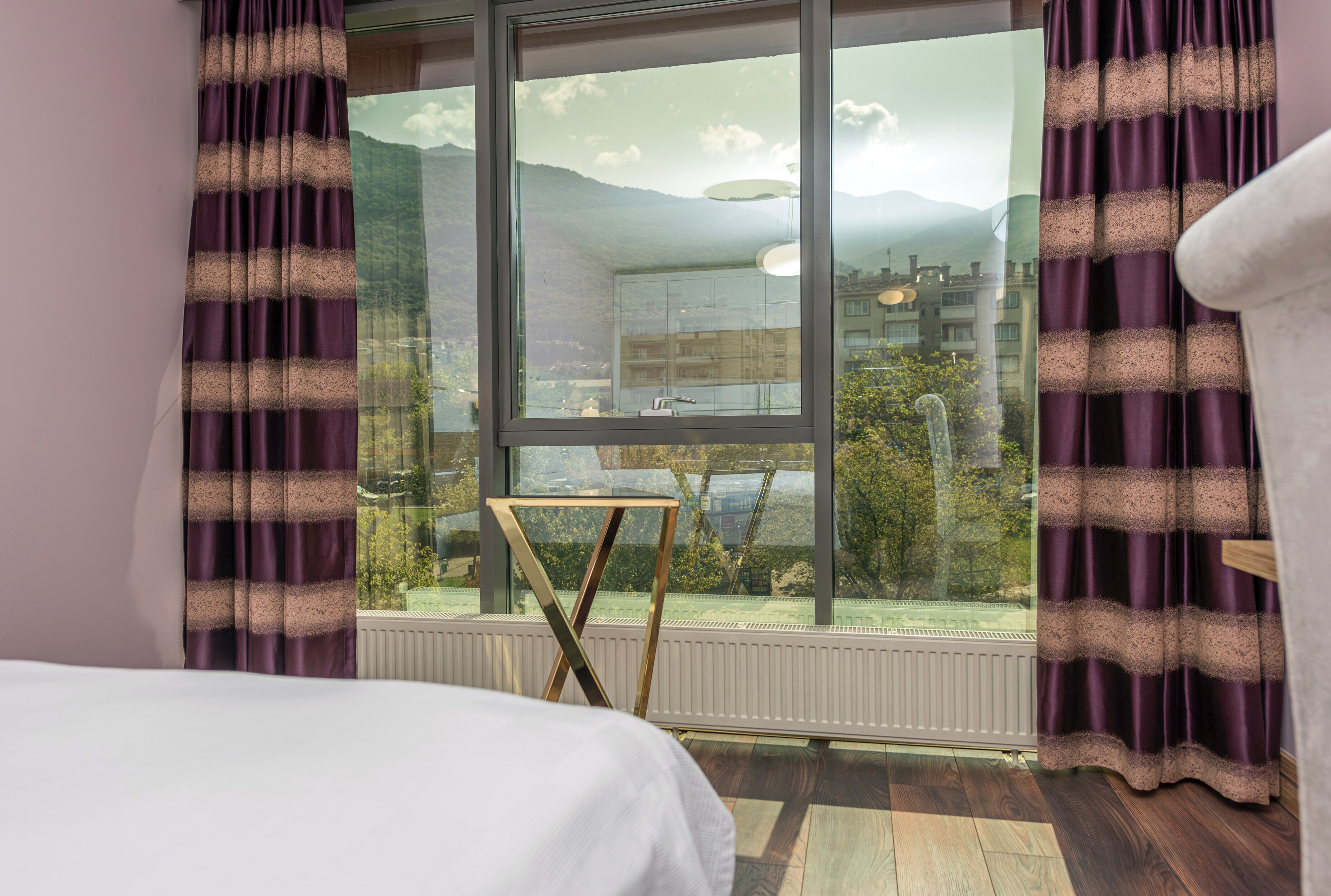 Tok Epik Hotel · 12