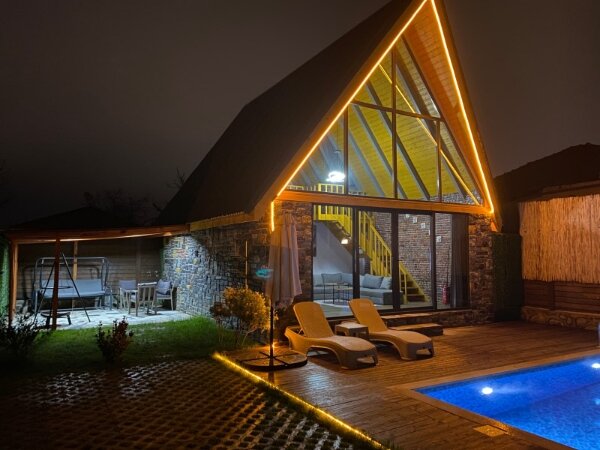 Rose Sapanca Stone House
