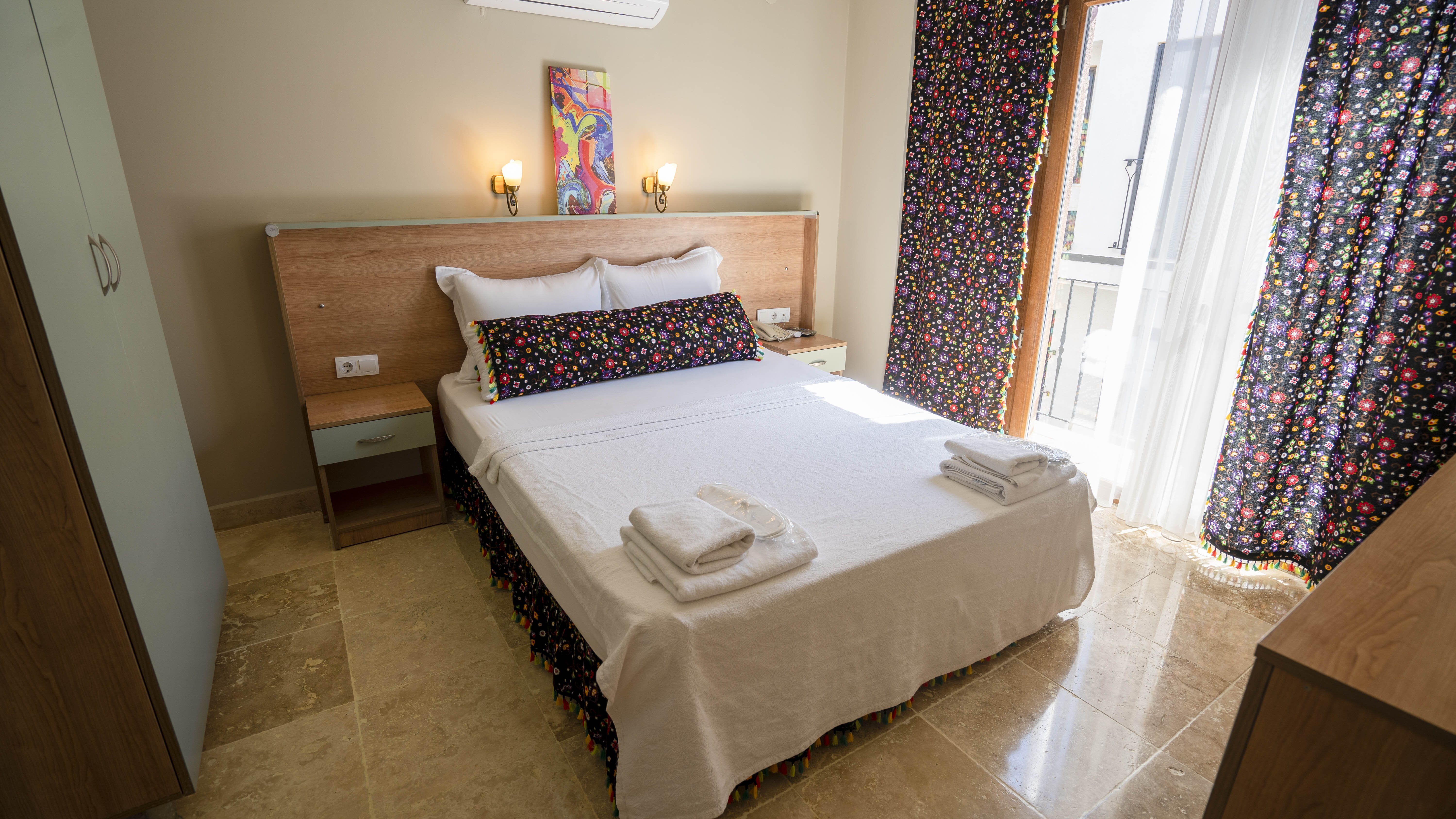 Ebruli Otel Cunda