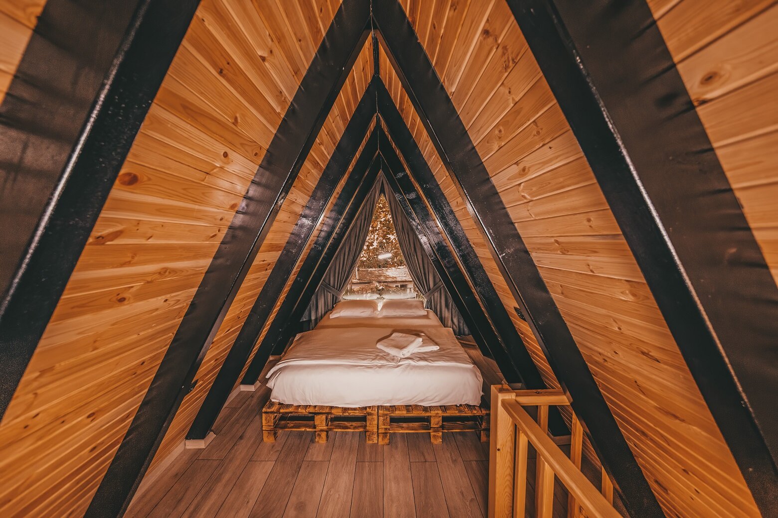 Isıtmalı Havuzlu, Jakuzili Bungalov