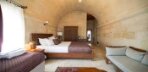 Deluxe Cave Oda Görseli
