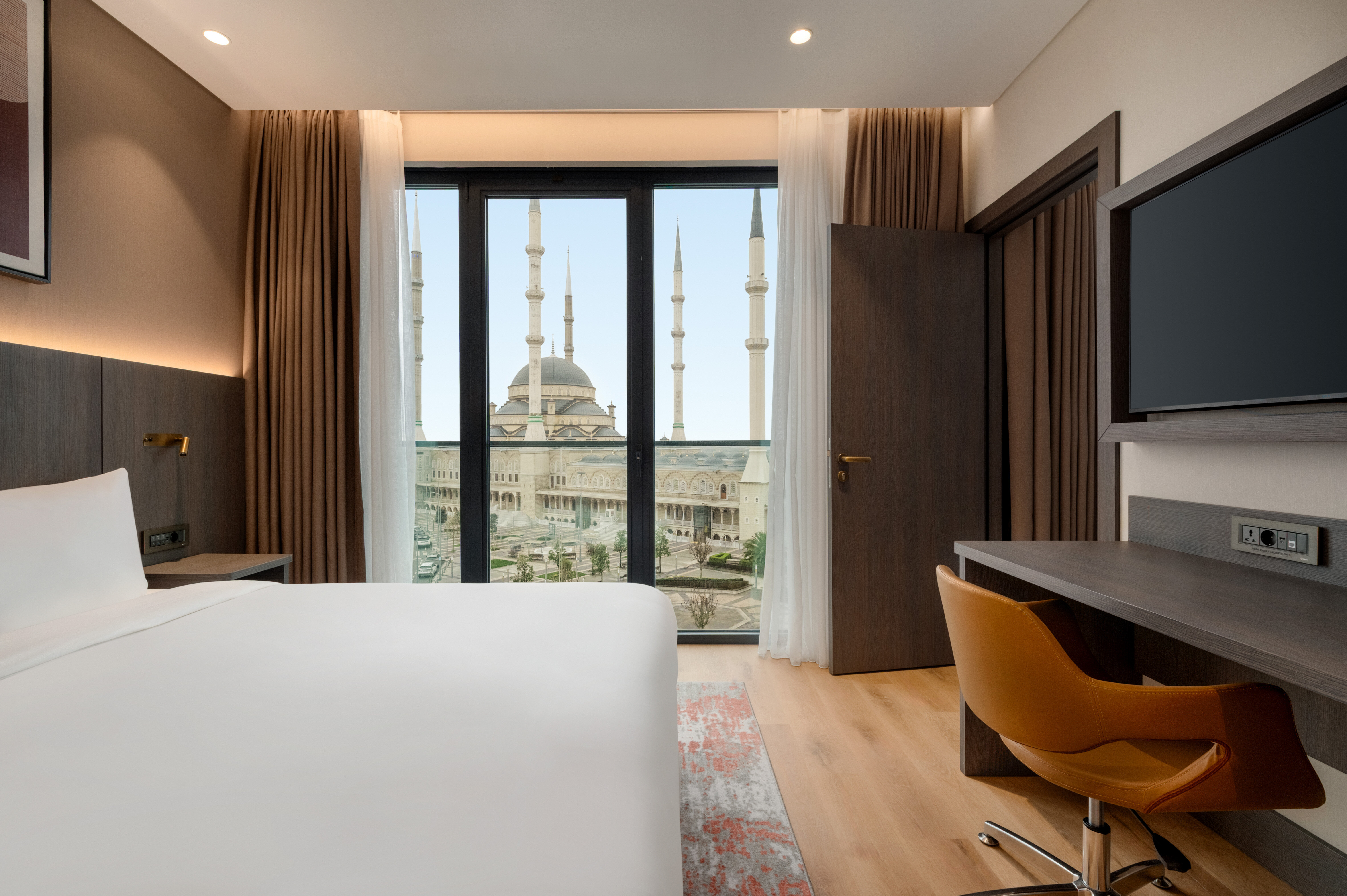 SUITE 1 BED