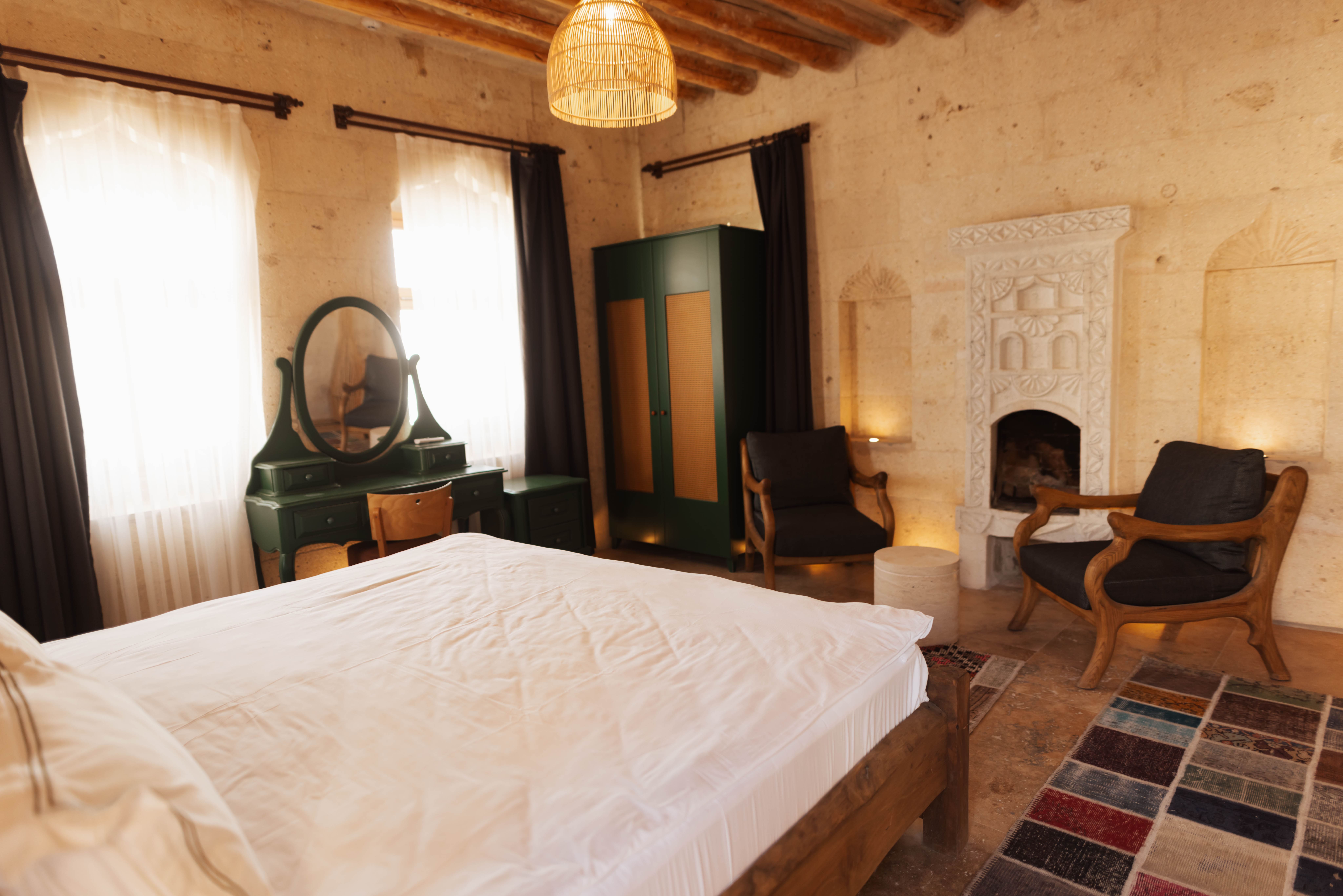 Superior Cave Suite Room