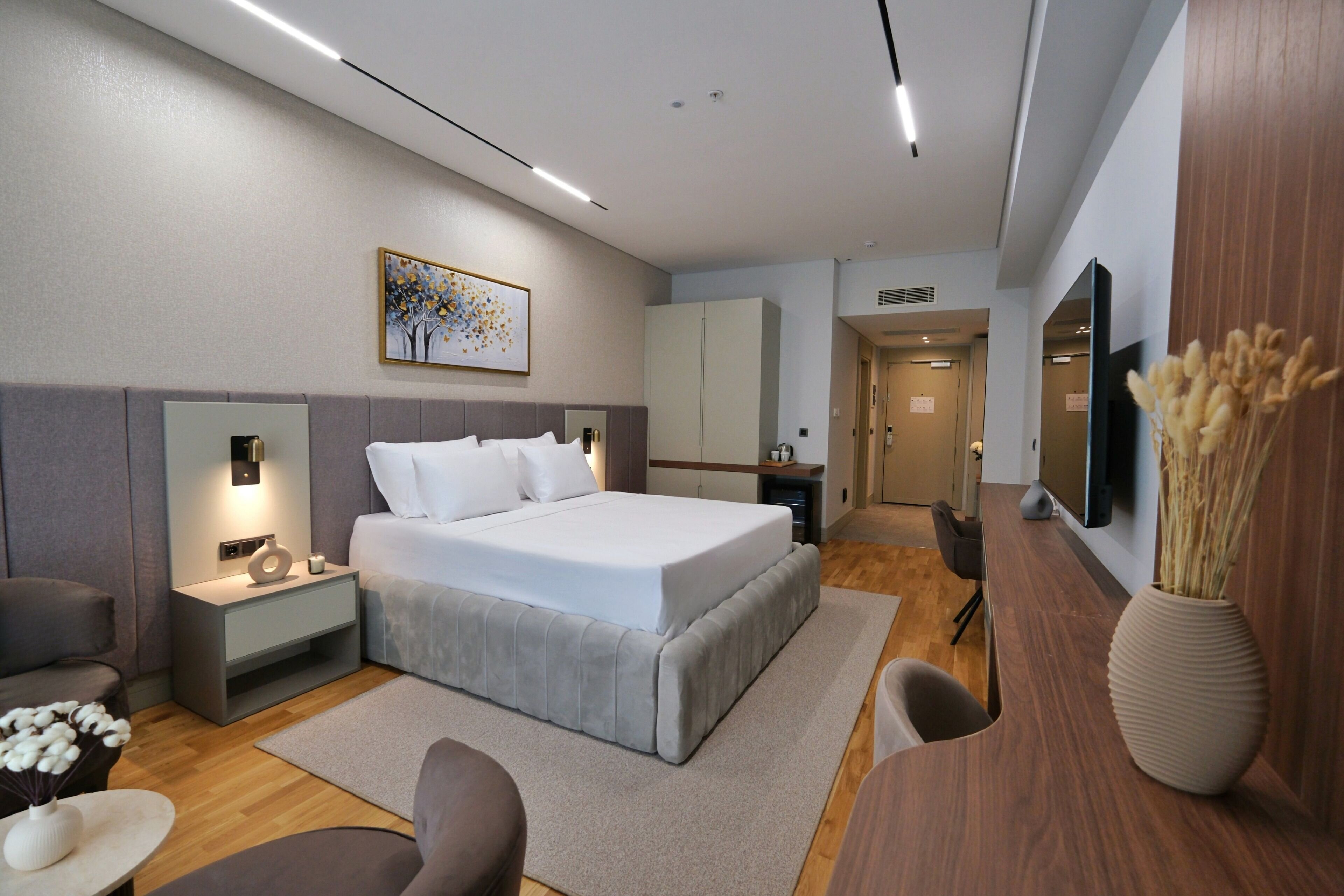 Deluxe French Room