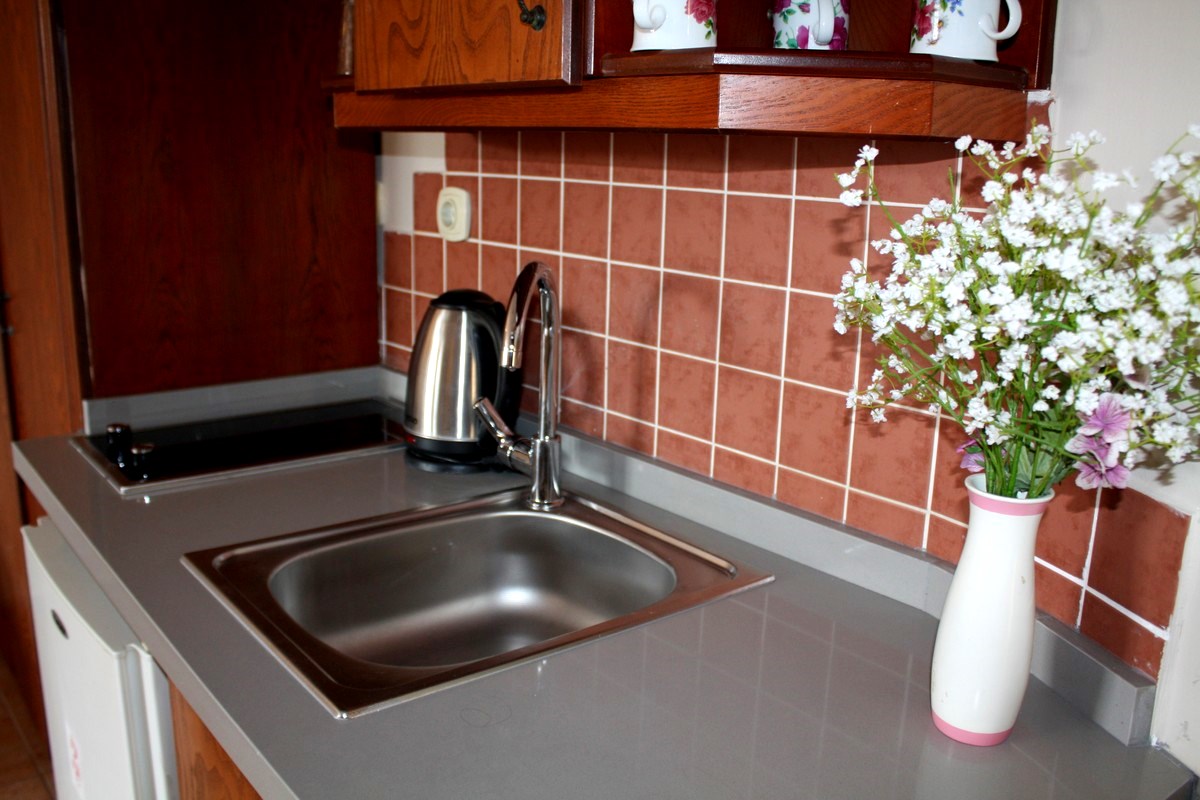 Rosy Suites Hotel