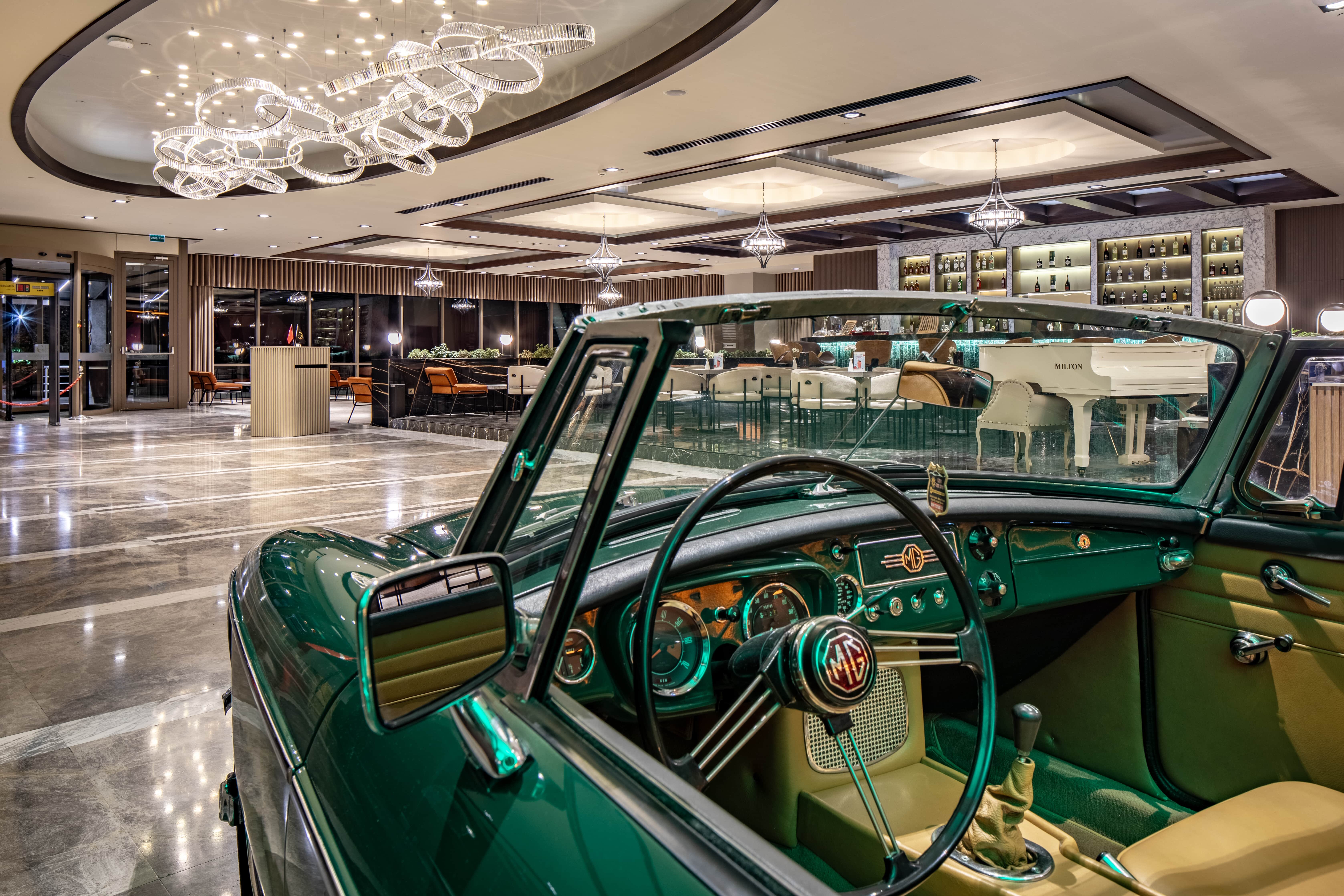 Grand Harilton Hotel · 14