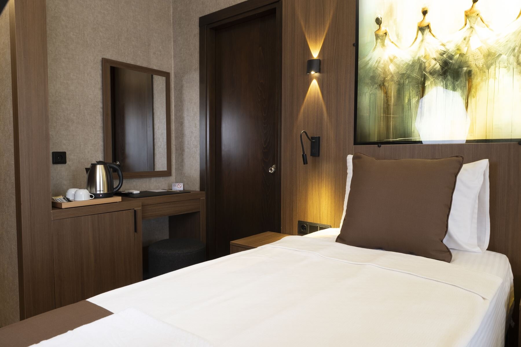 Duqqan Deluxe Hotel · 90