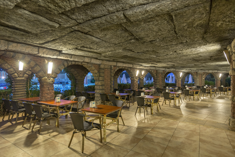 Royal Holiday Palace