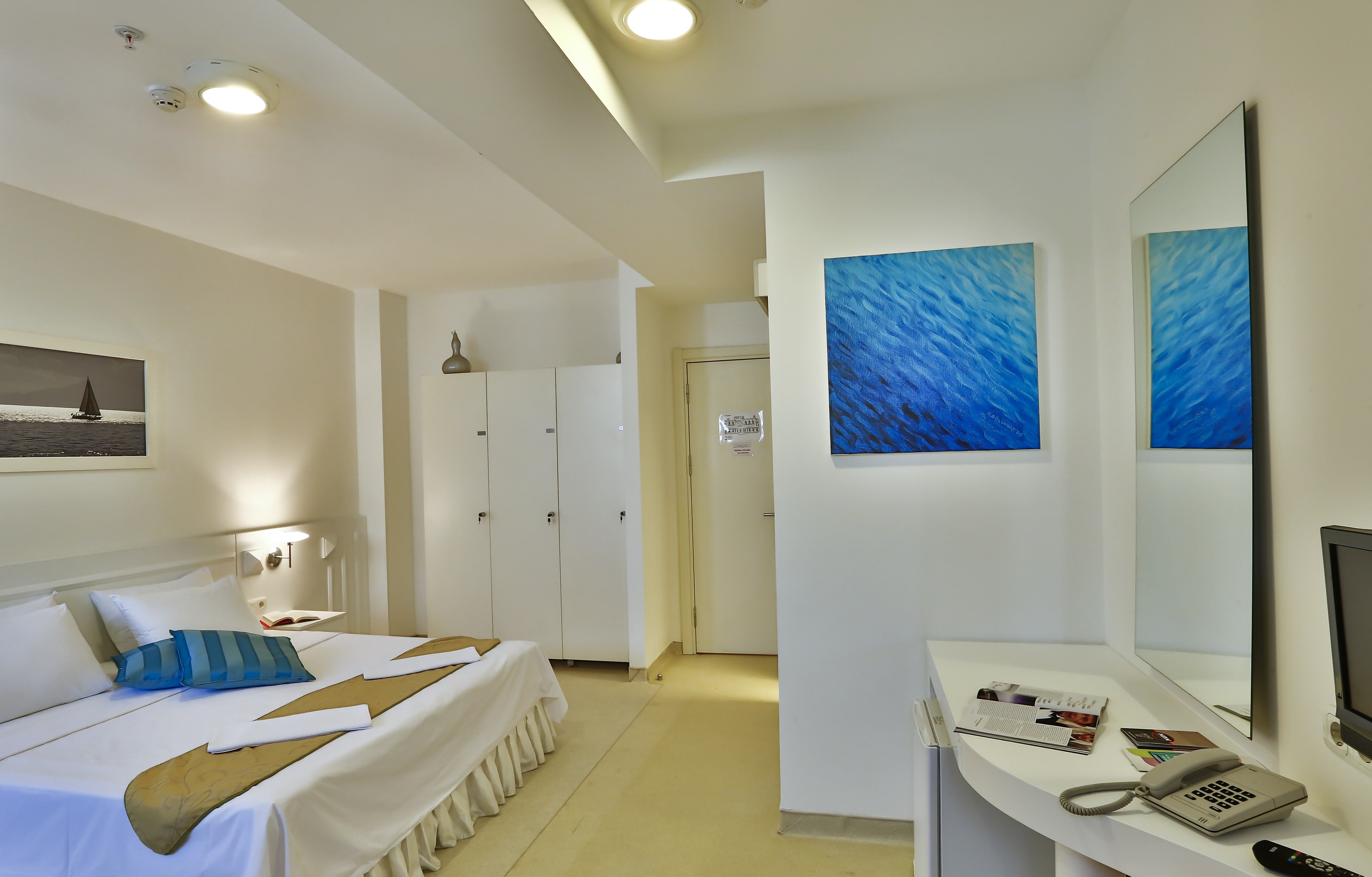 Han Hotel · 8