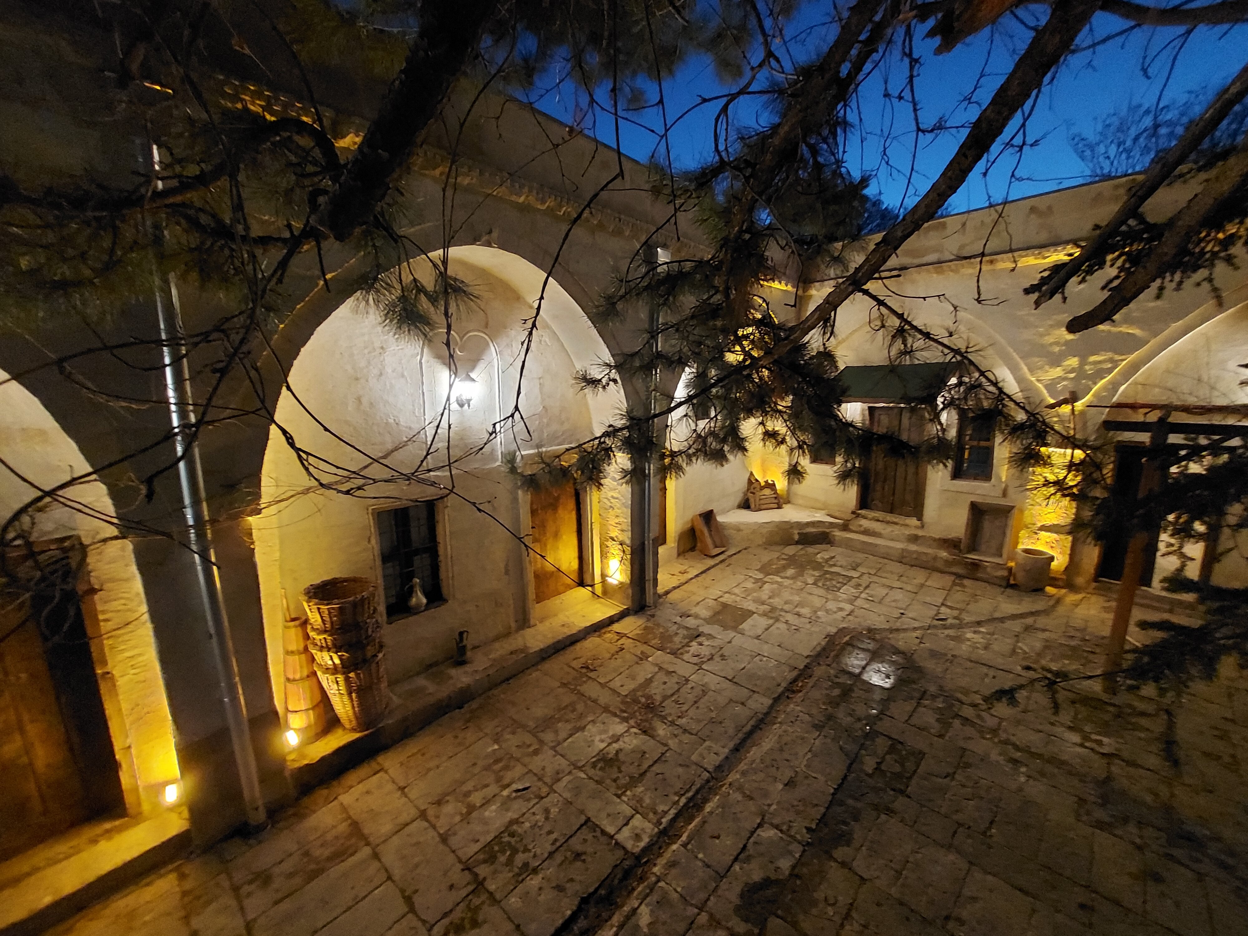 Armesos Cave Hotel · 85