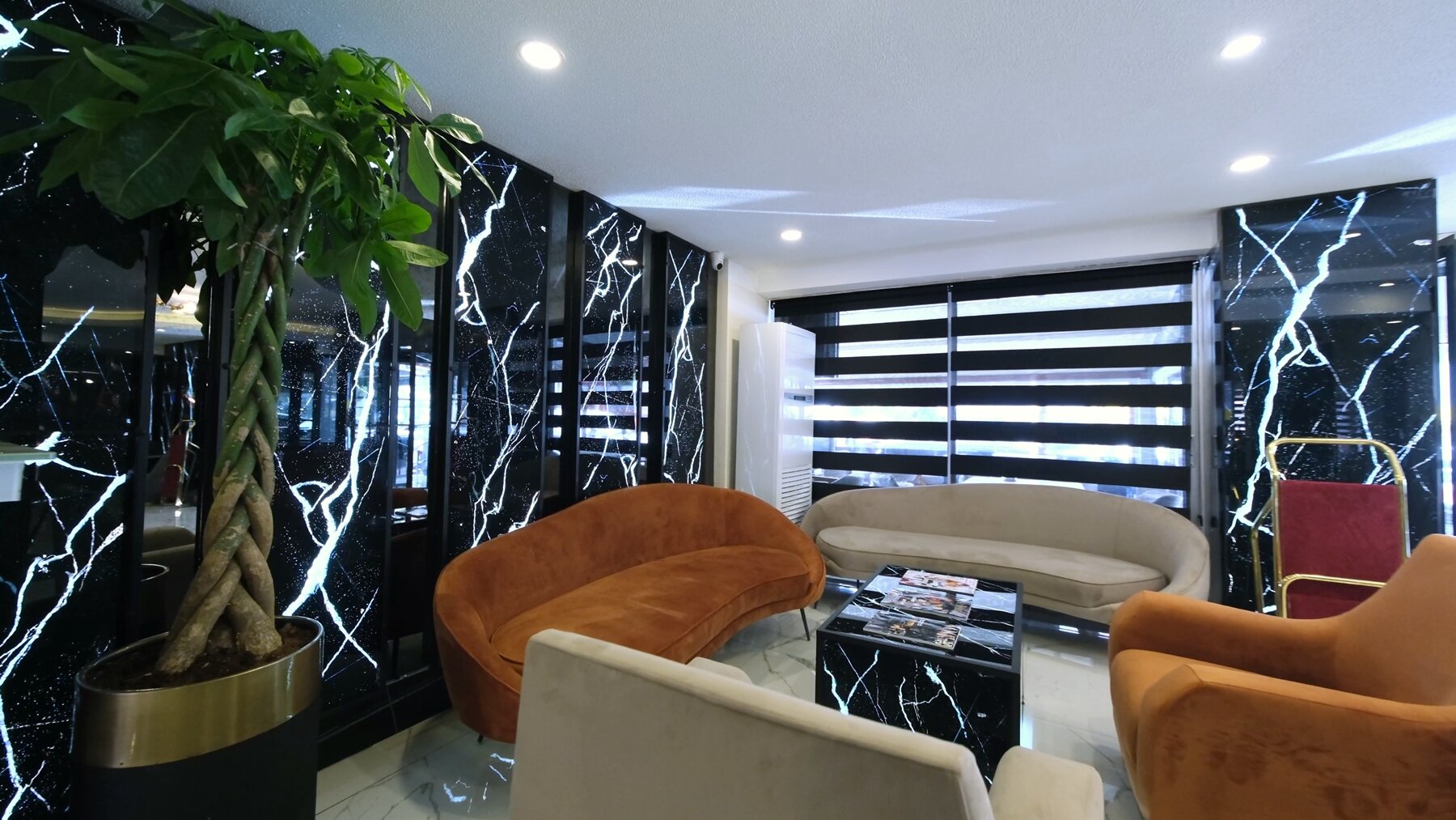 Duqqan Deluxe Hotel · 7