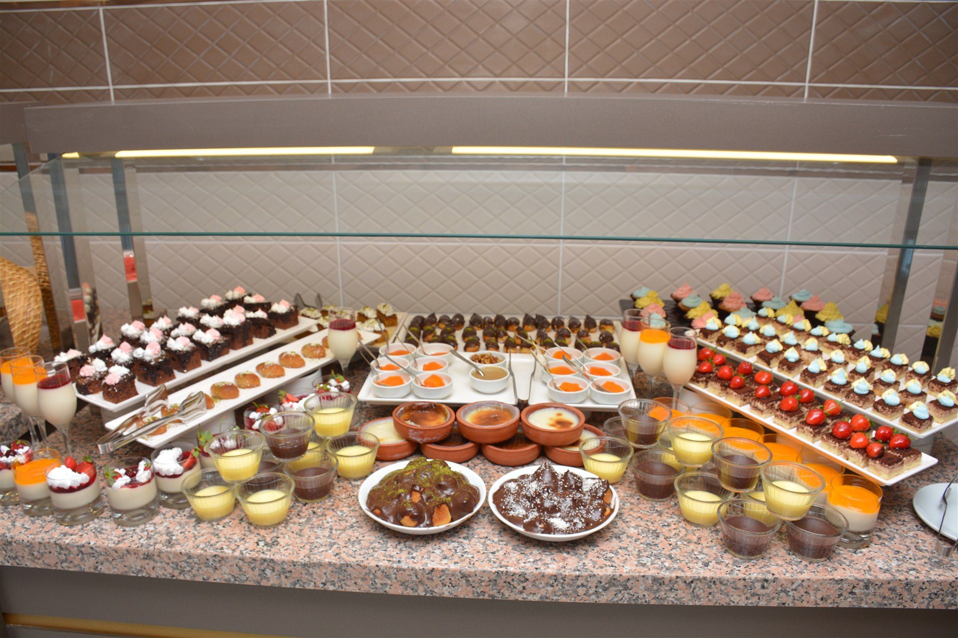 Ada Newday Resort Hotel & Spa