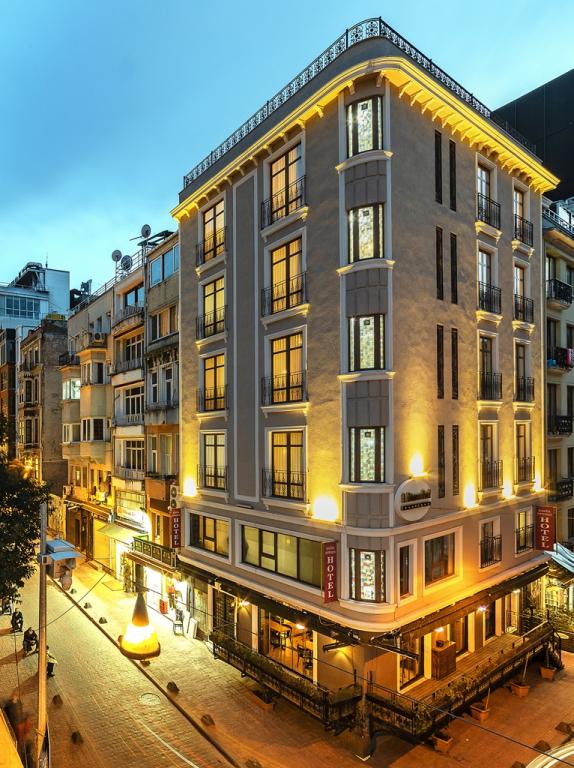 Santa Ottoman Hotel