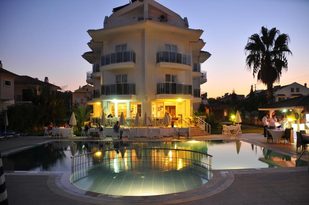 Nevada Hotel & Spa