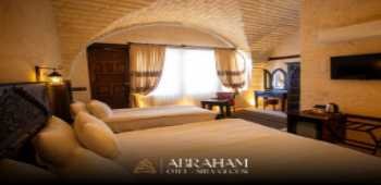 Abraham Otel · 39