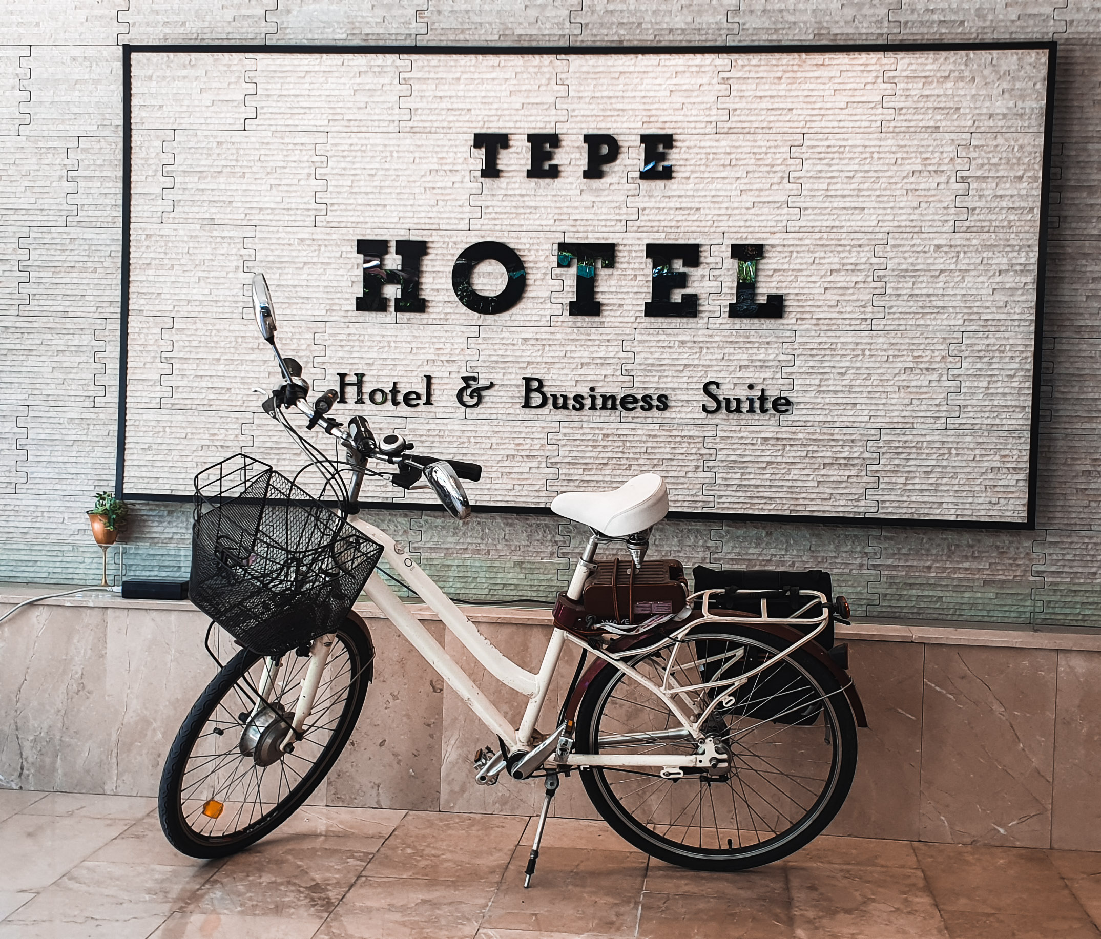 Tepe Hotel & Business Suites